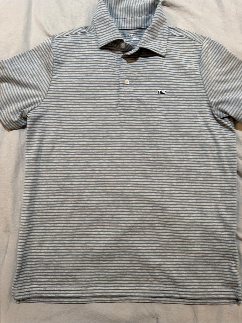 Boys size M Vineyard Vines Men's Light Gray and White Striped Polo